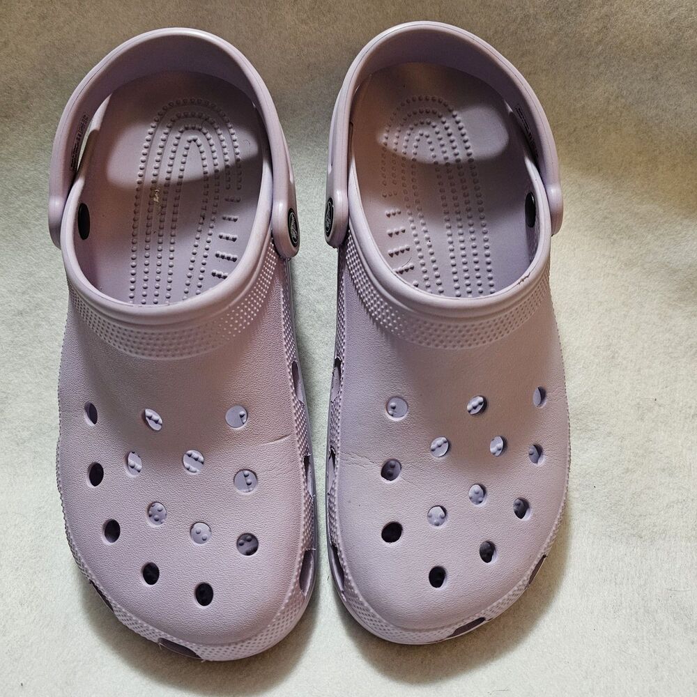 Crocs Classic Clog Lilac Pastel Women’s Size 11  Men size 9. Casual, Comfort